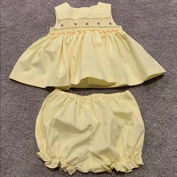 Mom & Me Other - Mom & Me 9M Smocked Dress & Bloomer Set